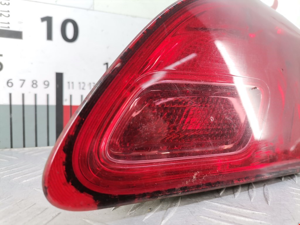 Фонарь задний внутренний правый OPEL Astra J 2009-2017