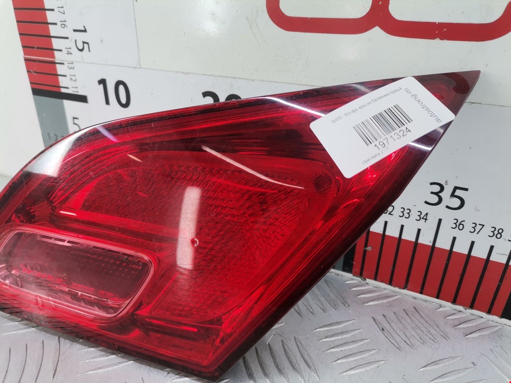 Фонарь задний внутренний правый OPEL Astra J 2009-2017