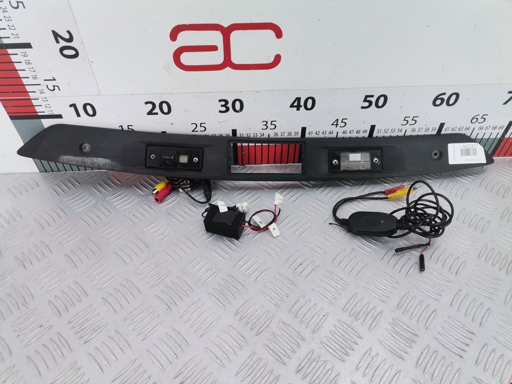 Фонарь подсветки номера VOLKSWAGEN Tiguan 2007-2016