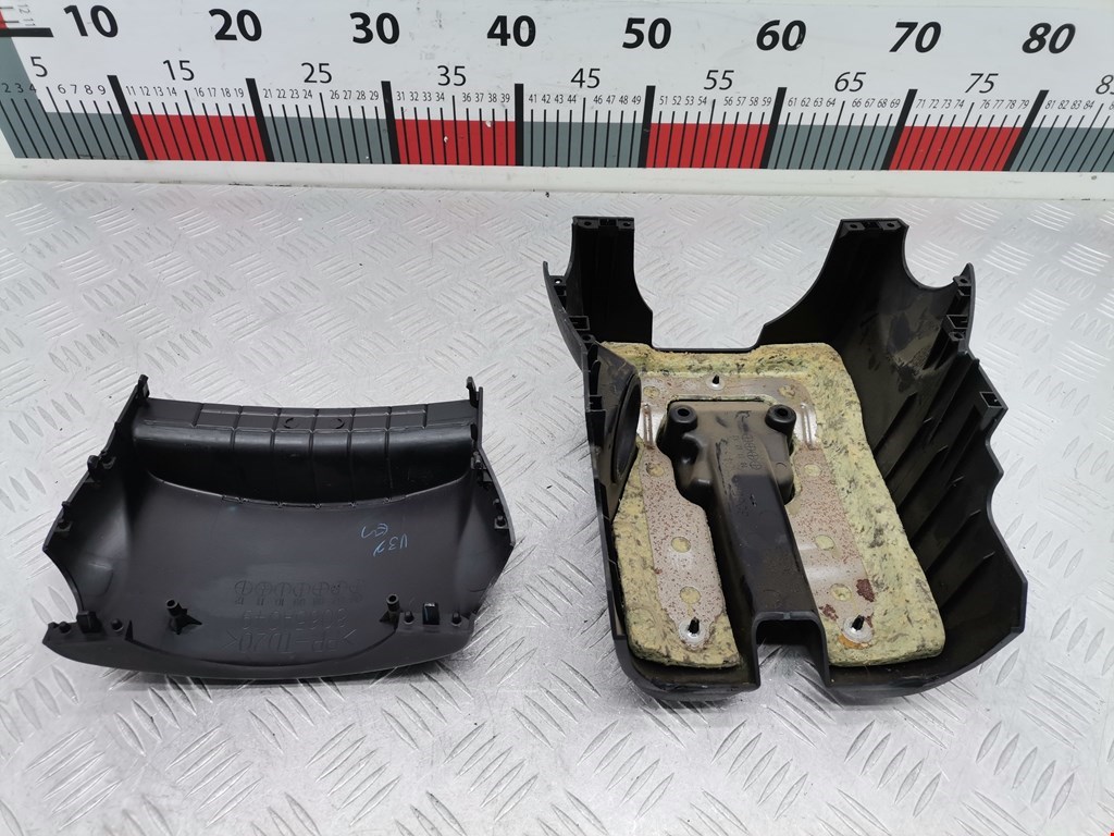 Кожух рулевой колонки MITSUBISHI Pajero IV 2006-2022