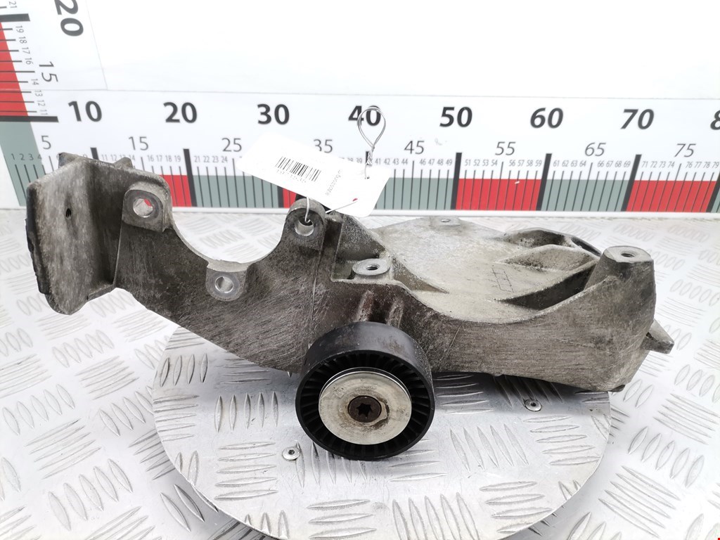 Кронштейн генератора SAAB 9-5 1997-2010