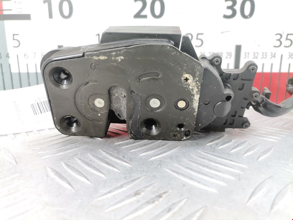 Замок двери задней правой MAZDA Xedos 6 1992-1999