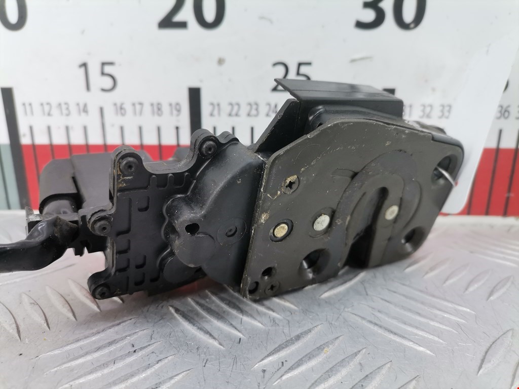 Замок двери задней левой MAZDA Xedos 6 1992-1999