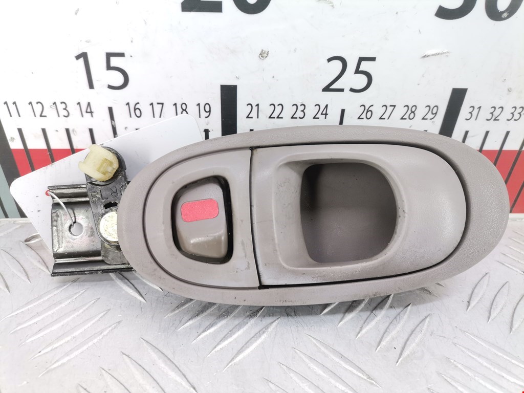 Ручка дверная задняя внутренняя правая MAZDA Xedos 6 1992-1999