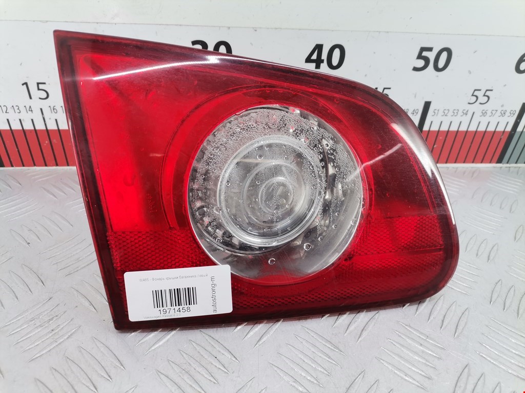 Фонарь задний внутренний левый VOLKSWAGEN Passat B6 2005-2011