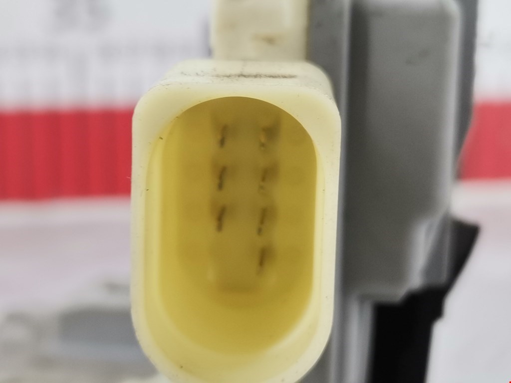 Замок двери задней правой VOLKSWAGEN Tiguan 2007-2016