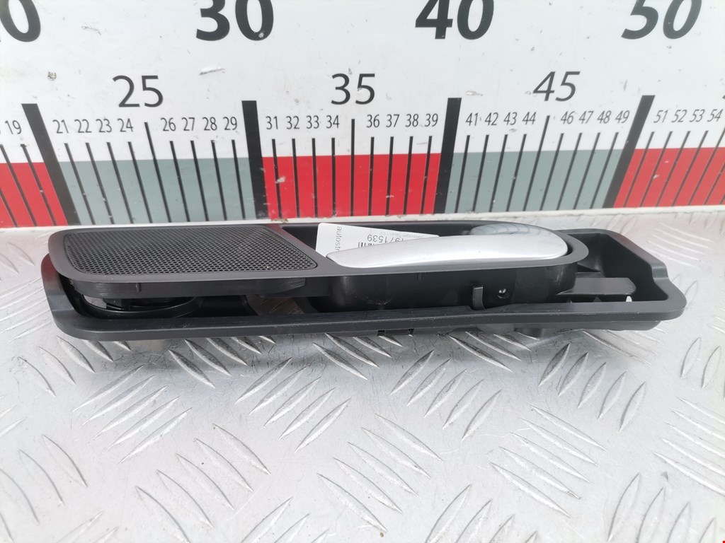 Ручка дверная задняя внутренняя правая VOLKSWAGEN Tiguan 2007-2016