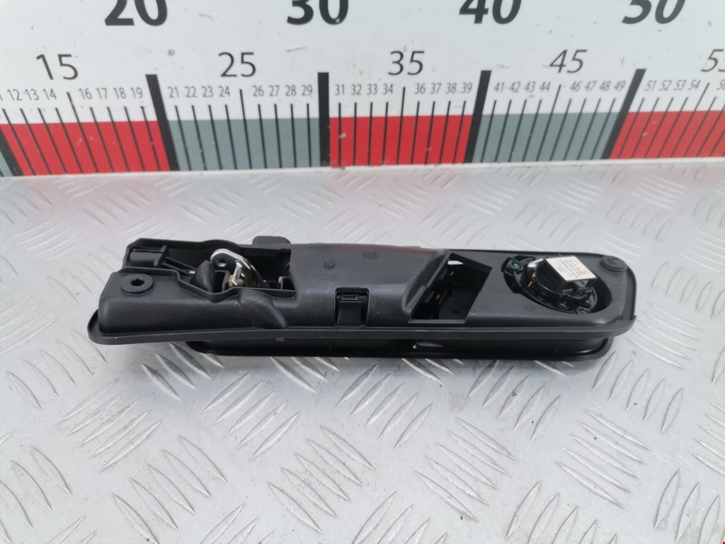 Ручка дверная задняя внутренняя правая VOLKSWAGEN Tiguan 2007-2016