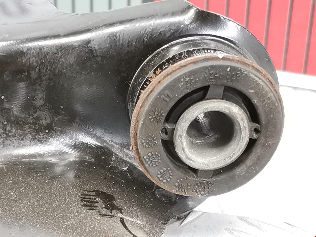 Рычаг передний левый RENAULT Megane II 2002-2009