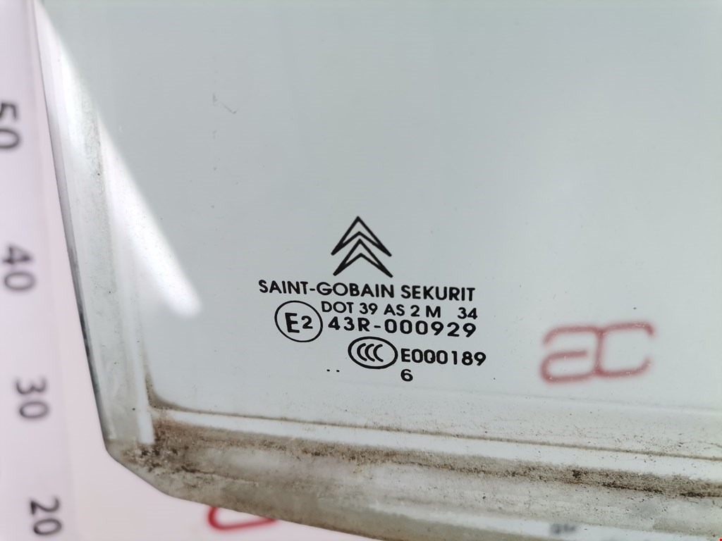 Стекло двери заднее левое CITROEN C5 I 2001-2008
