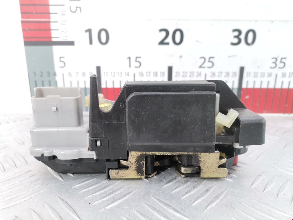 Замок двери задней левой CITROEN C5 I 2001-2008