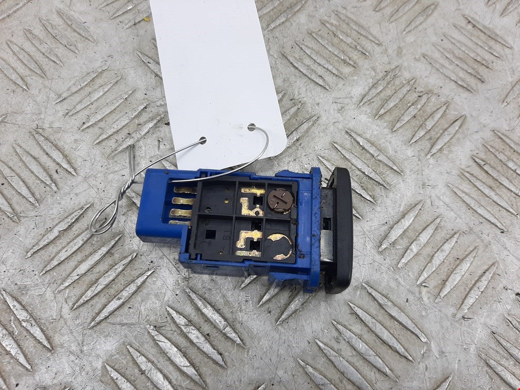 Кнопка включения полного привода TOYOTA Land Cruiser Prado 120 2002-2009