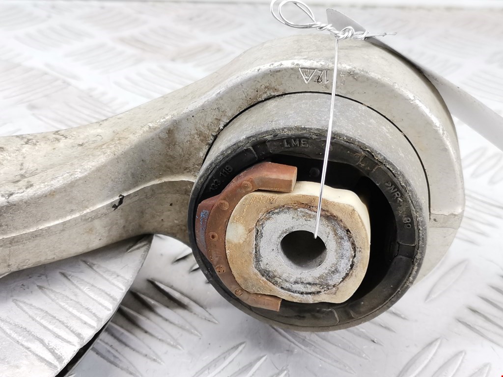 Рычаг передний правый VOLKSWAGEN Passat B5 1997-2005