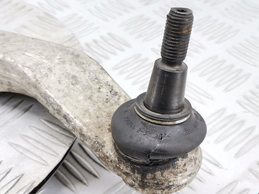 Рычаг передний правый VOLKSWAGEN Passat B5 1997-2005