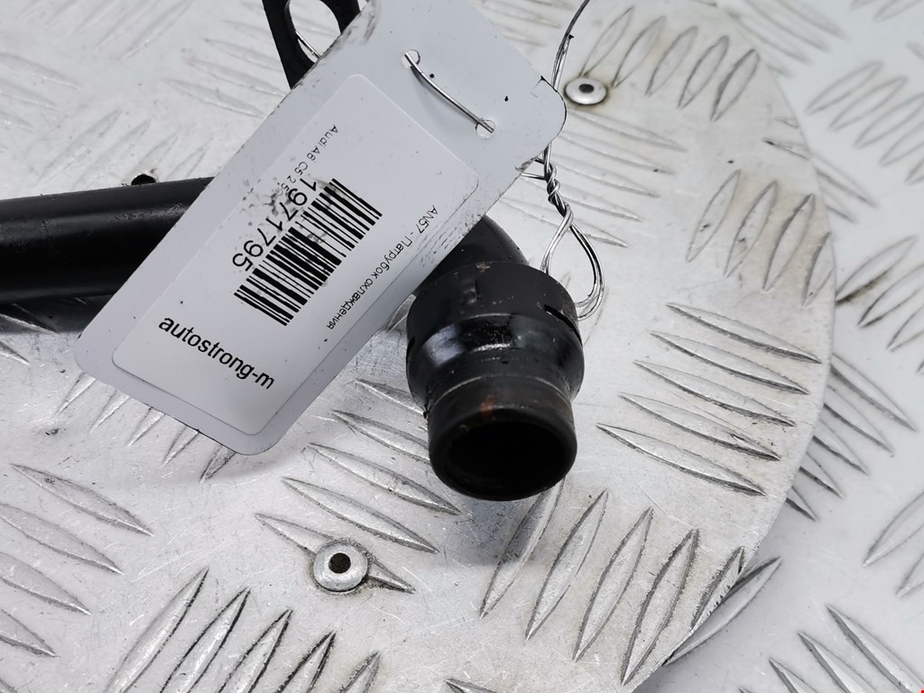 Патрубок AUDI A6 C5 1997-2004