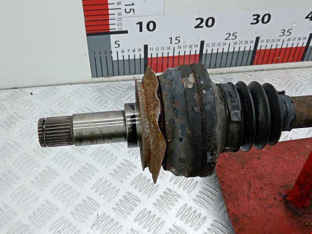 Полуось (привод, приводной вал) задняя правая MERCEDES-BENZ S-Class IV W220 1998-2005