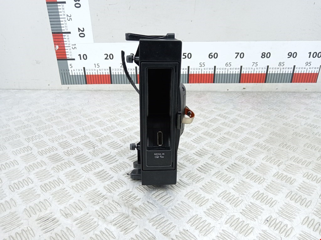 Блок мультимедиа VOLKSWAGEN Passat B7 2011-2015