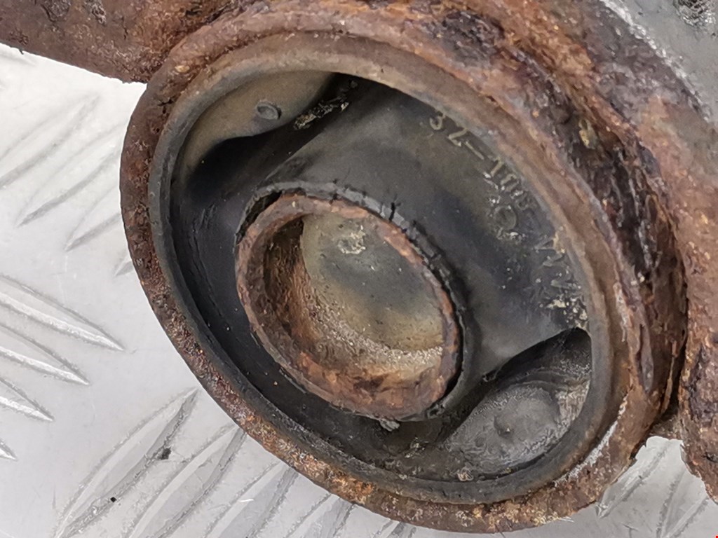 Рычаг передний правый FORD Focus I 1998-2005