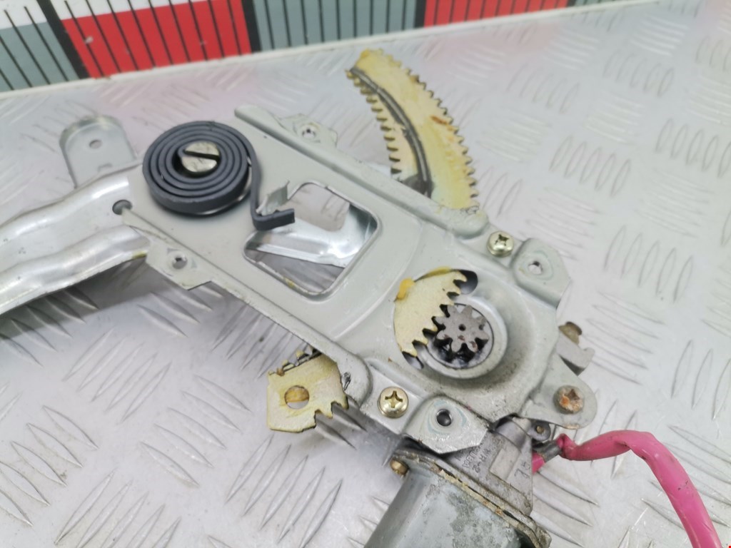 Стеклоподъемник передний левый SUBARU Impreza 1992-2000