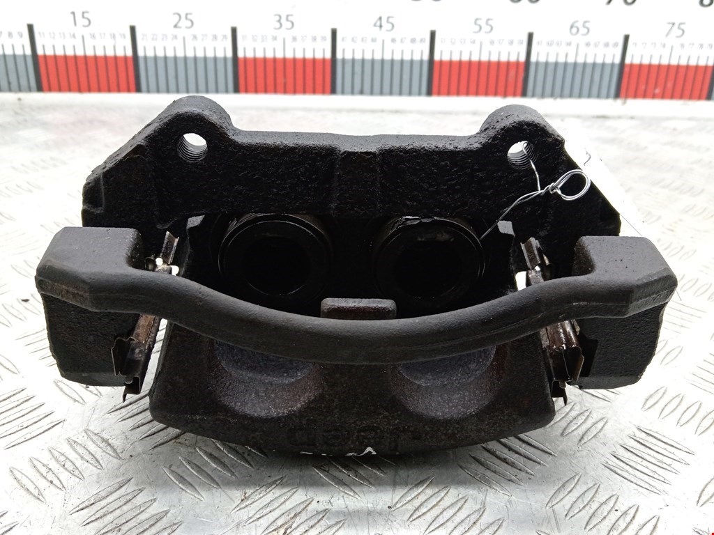 Суппорт передний правый JEEP Grand Cherokee WK 2004-2010