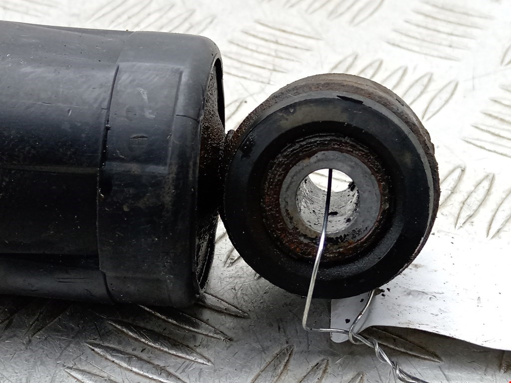 Амортизатор задний правый JEEP Grand Cherokee WK 2004-2010