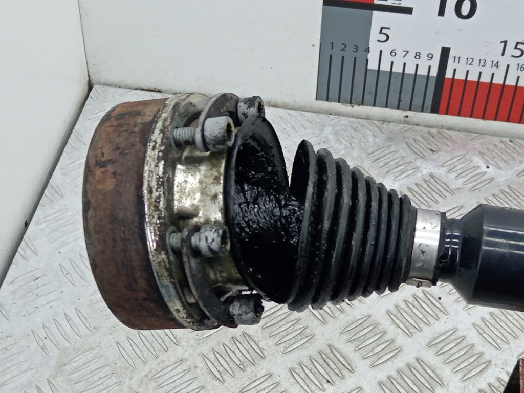 Полуось (привод, приводной вал) передняя правая VOLKSWAGEN Touran 2003-2010