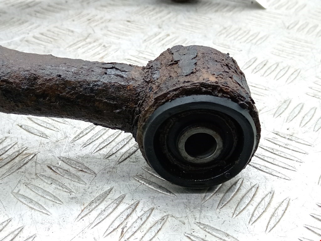 Рычаг передний правый TOYOTA Land Cruiser Prado 120 2002-2009