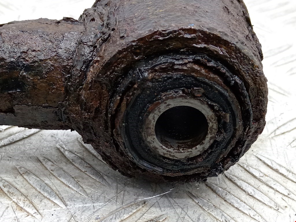 Рычаг передний правый TOYOTA Land Cruiser Prado 120 2002-2009