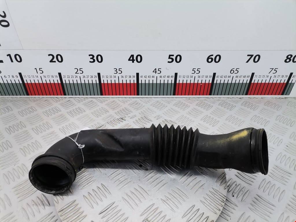 Патрубок воздушного фильтра FORD Fiesta 2001-2008