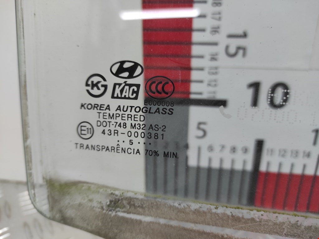 Стекло двери заднее правое HYUNDAI Tucson l 2004-2010