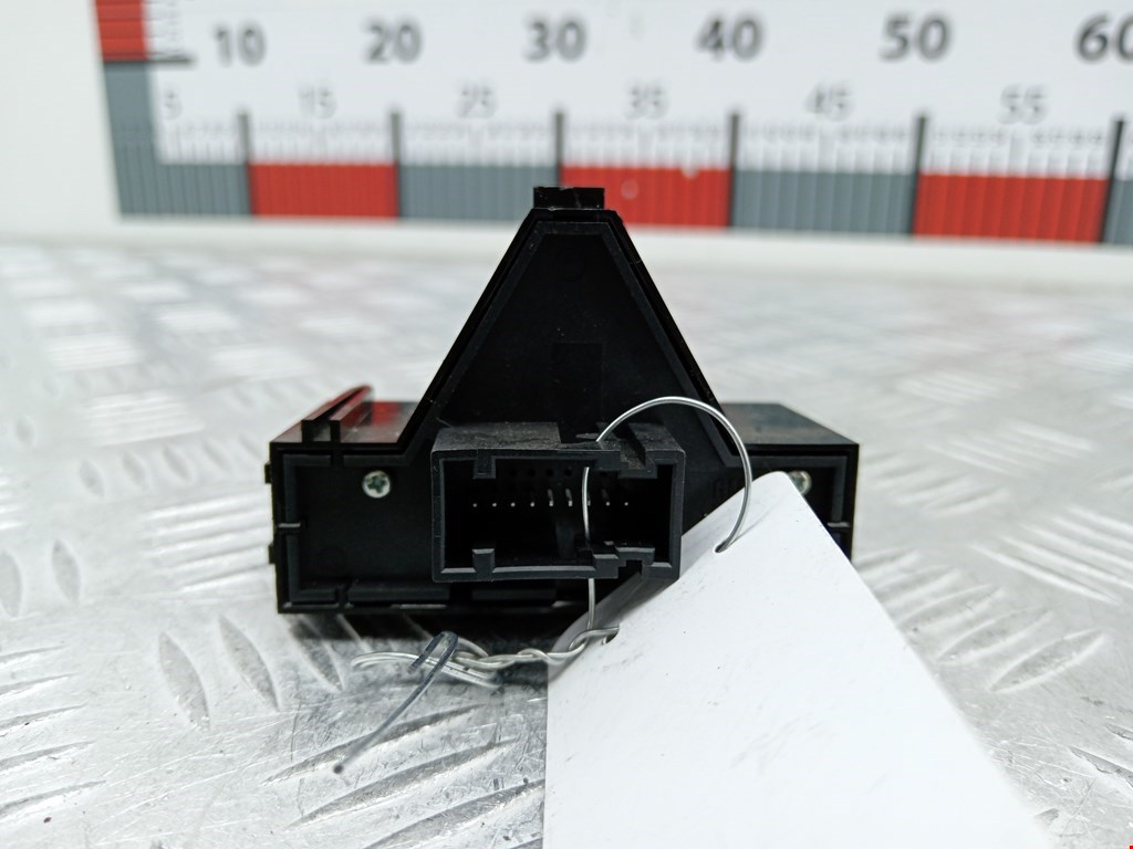 Кнопка аварийной сигнализации (аварийки) OPEL Corsa D 2006-2014