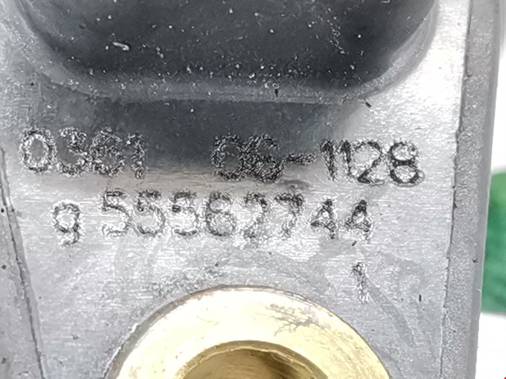 Датчик положения коленвала OPEL Corsa D 2006-2014