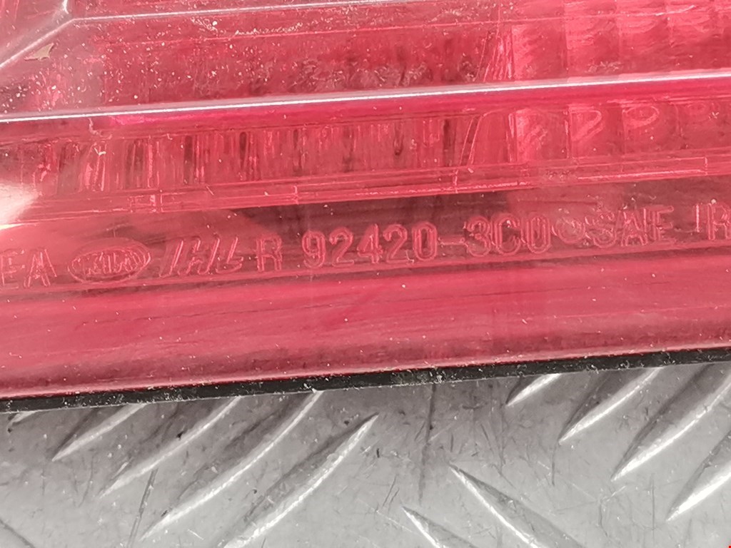 Фонарь задний внутренний правый KIA Magentis 2000-2006