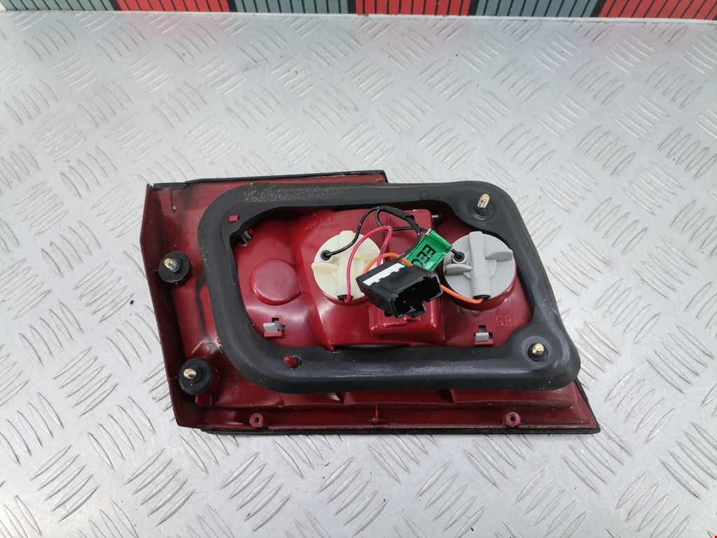 Фонарь задний внутренний правый KIA Magentis 2000-2006