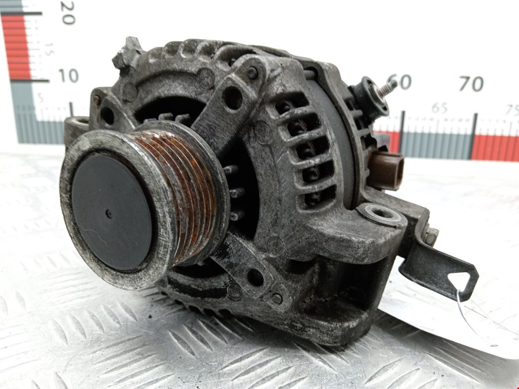 Генератор Toyota Corolla Verso 2 (2004-2009)