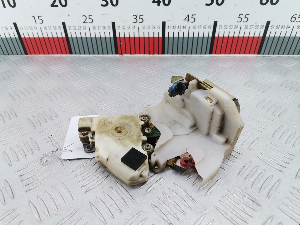 Замок двери задней правой SUBARU Impreza 2000-2007