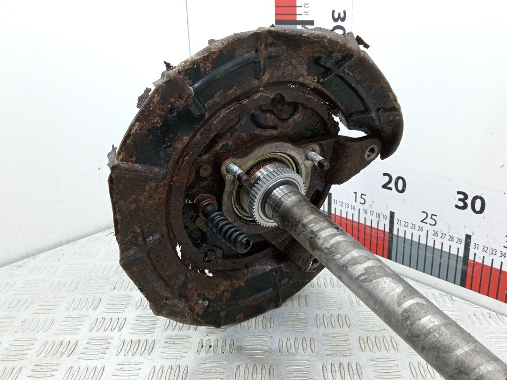 Полуось (привод, приводной вал) задняя левая KIA Sorento 2002-2009