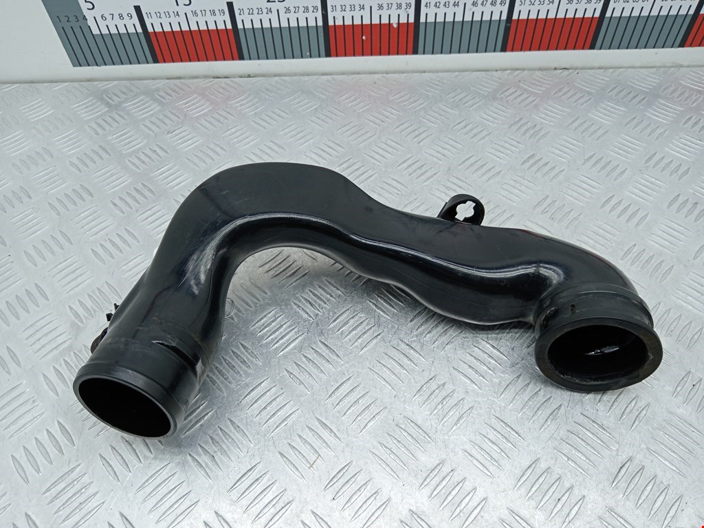 Патрубок интеркулера OPEL Astra J 2009-2017