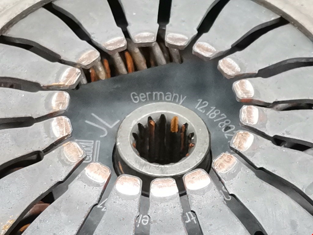 Маховик (демпфер сцепления) OPEL Astra H/Family 2004-2015