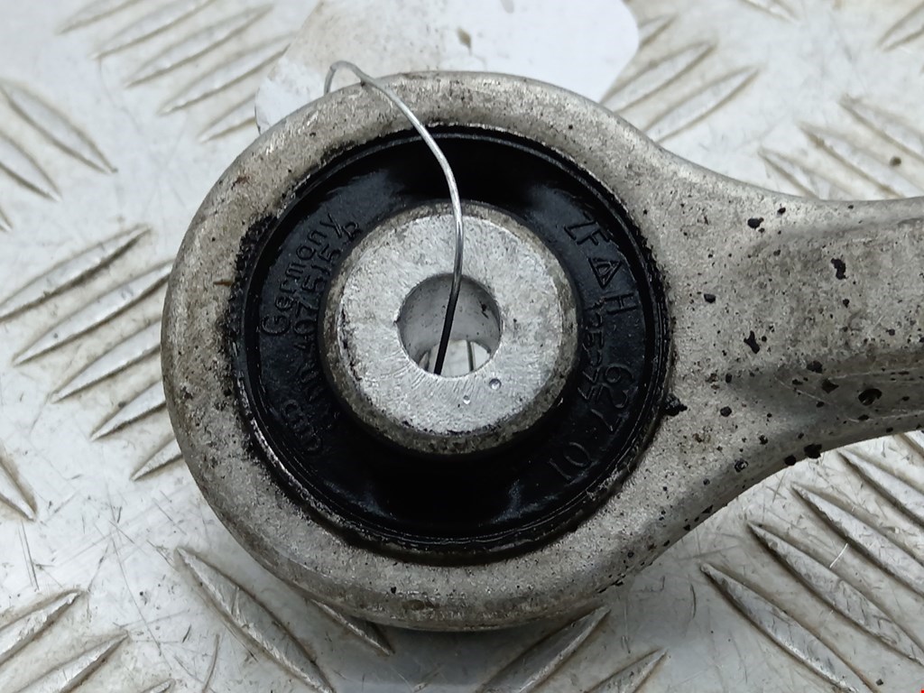 Рычаг передний левый AUDI A6 C6 2004-2010