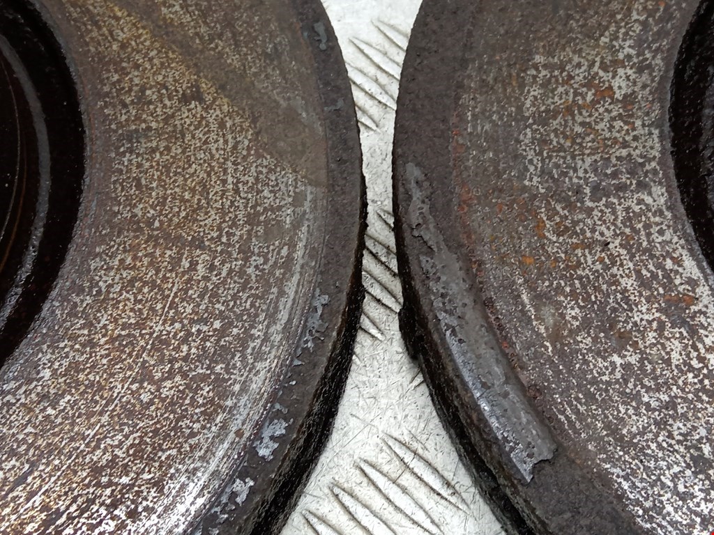 Диск тормозной передний VOLKSWAGEN Passat B6 2005-2011