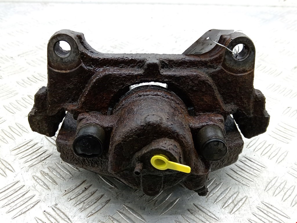 Суппорт передний левый VOLKSWAGEN Passat B6 2005-2011