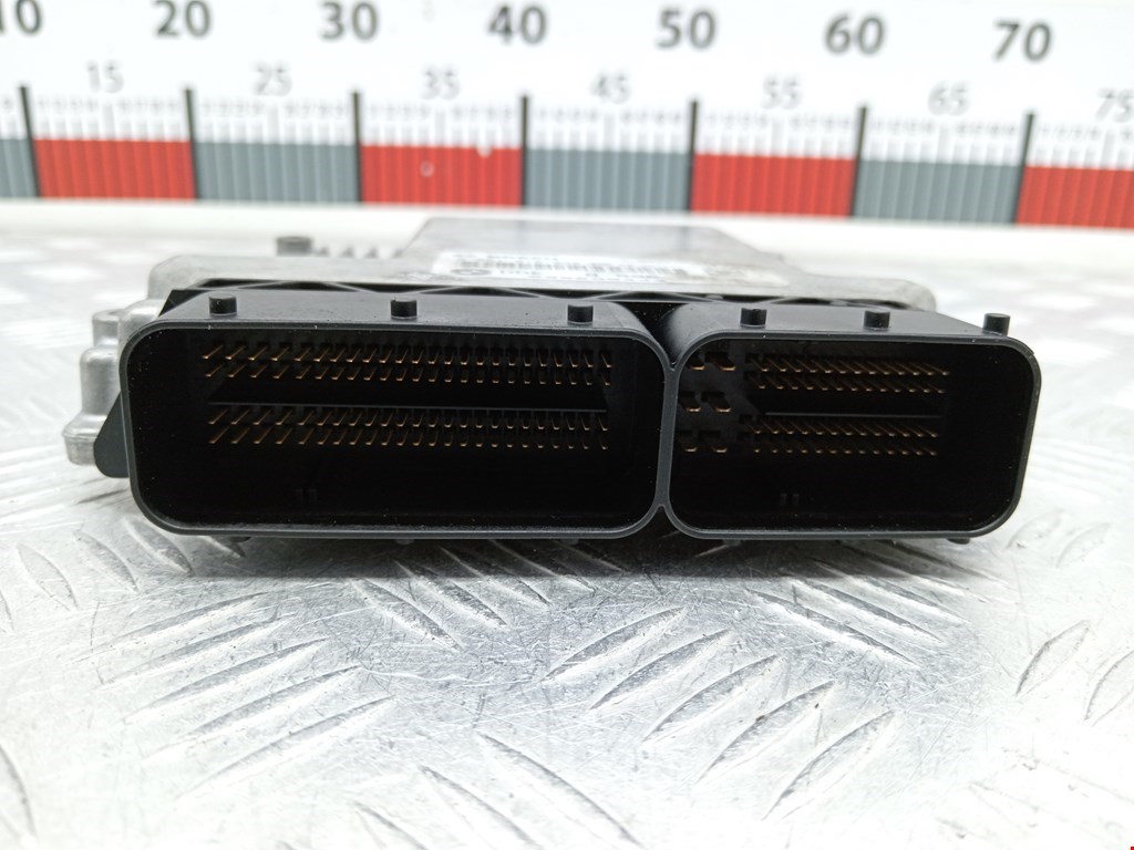 Блок управления двигателя (ЭБУ) BMW 1er E81\E87 2004-2011