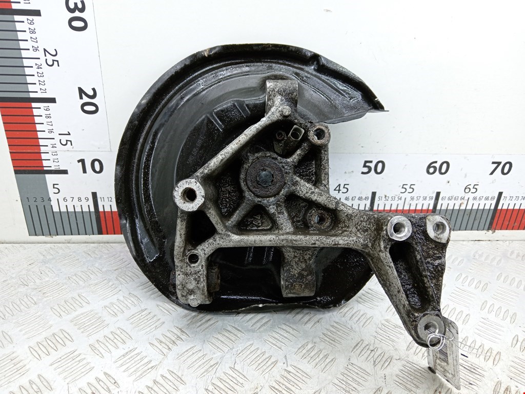 Ступица задняя левая VOLKSWAGEN Passat B7 2011-2015