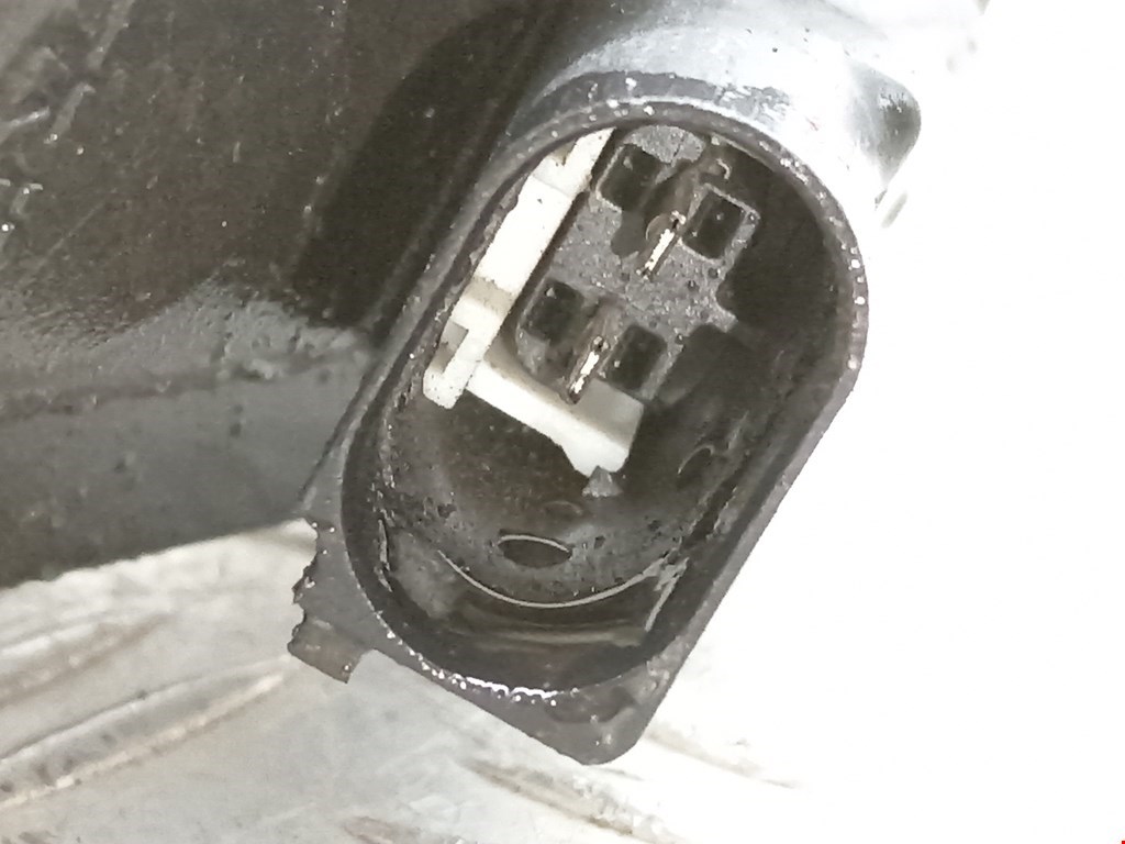 Суппорт задний правый VOLKSWAGEN Passat B6 2005-2011