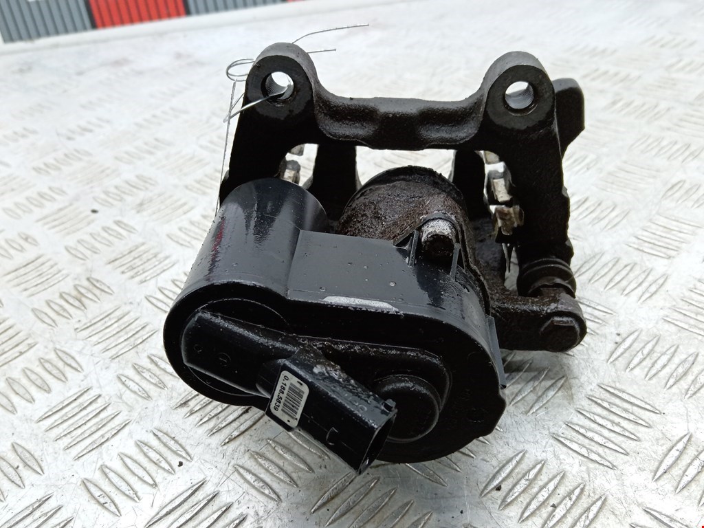 Суппорт задний правый VOLKSWAGEN Passat B6 2005-2011