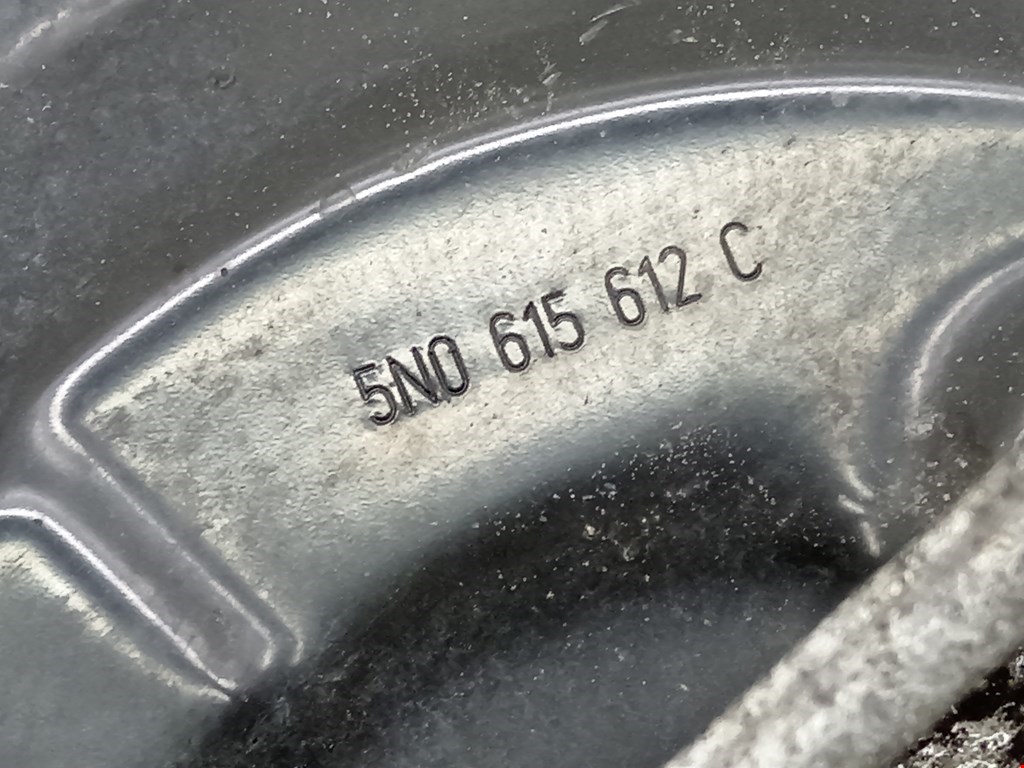 Ступица задняя правая VOLKSWAGEN Passat B7 2011-2015