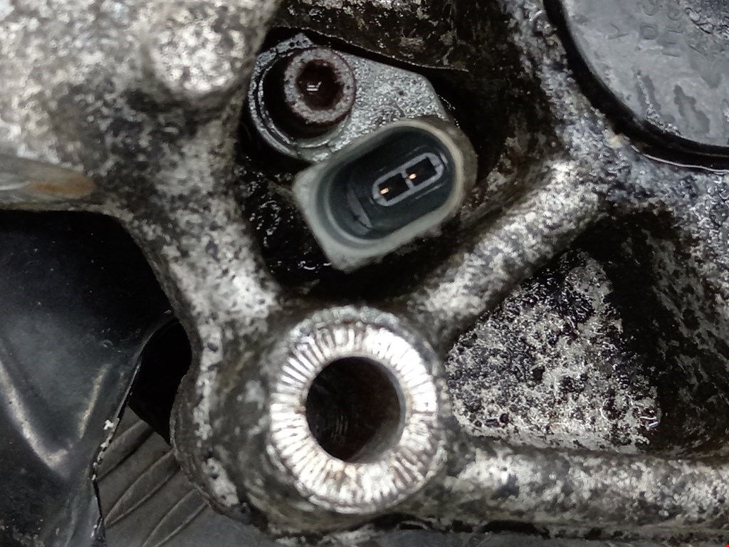 Ступица задняя правая VOLKSWAGEN Passat B7 2011-2015