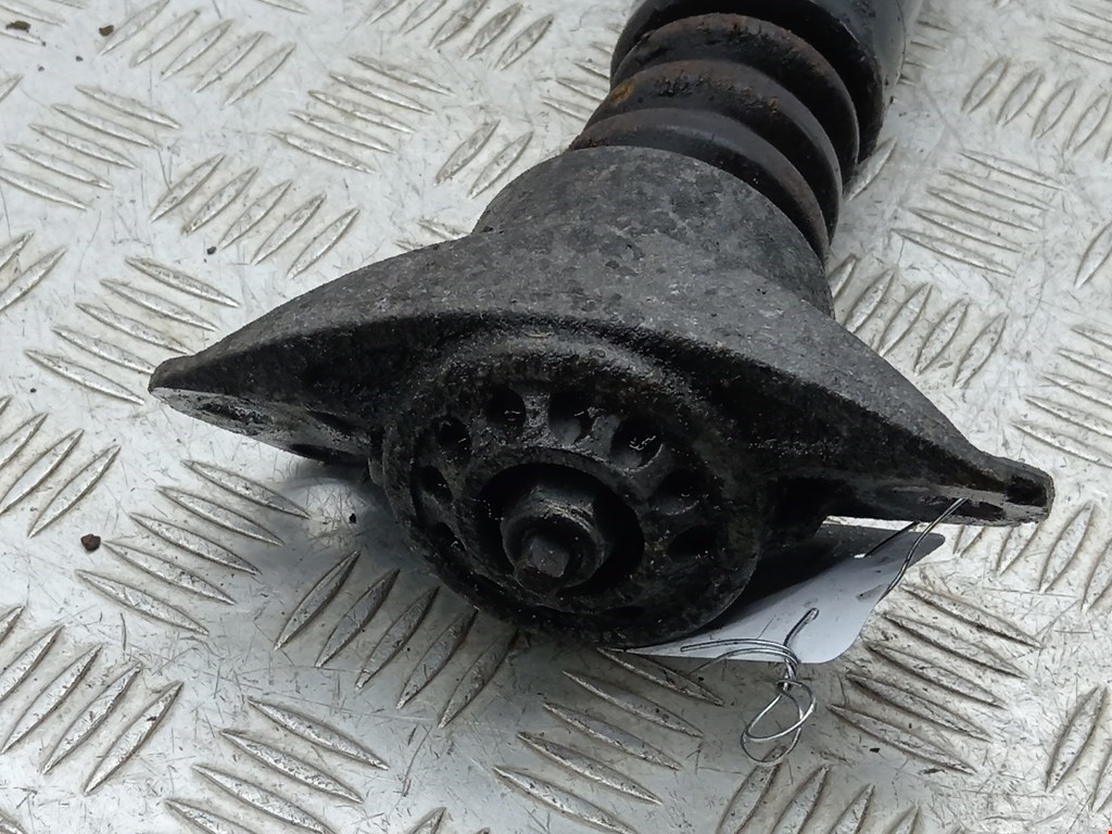 Амортизатор задний правый VOLKSWAGEN Passat B6 2005-2011