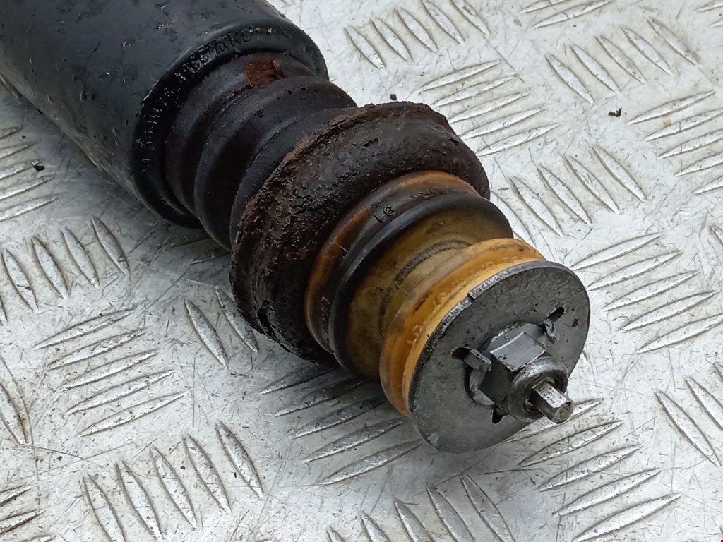 Амортизатор задний правый BMW 1er E81\E87 2004-2011